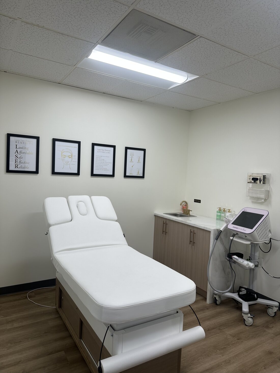 Laser treatment room