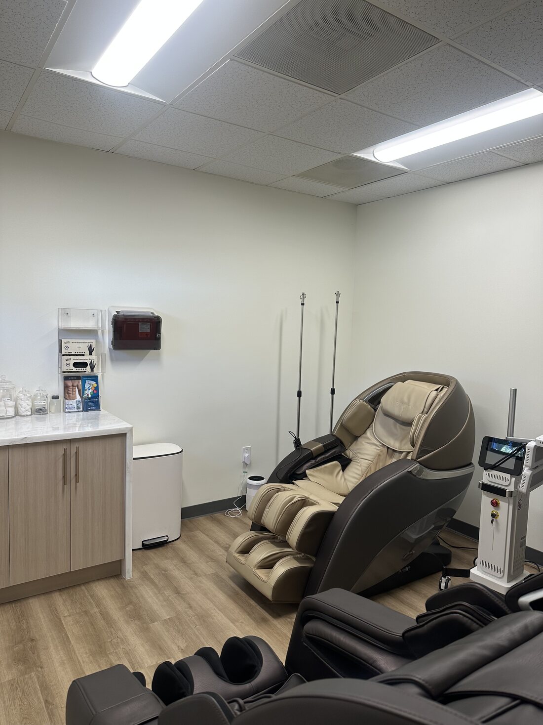 Recovery & IV lounge